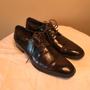 Bar III brown/ maroon dress shoes